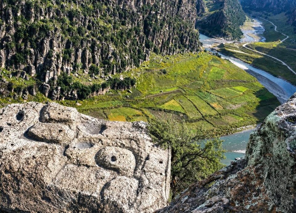 Guía Completa de Taqrachullo 2026: La impresionante «María Fortaleza» de Espinar, Cusco
