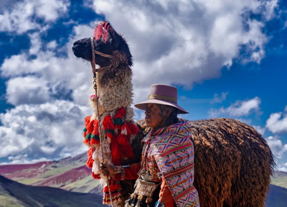 Vinicunca Descrição Histórica e Cultural Oficial 2026