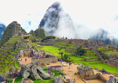 Machu Picchu, ¿en Tren o Caminando? Machu Picchu, ¿en Tren o Caminando?