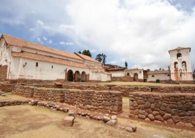 Valle Sagrado Pisaq – Ollantaytambo – Chinchero 2025 – vibrante